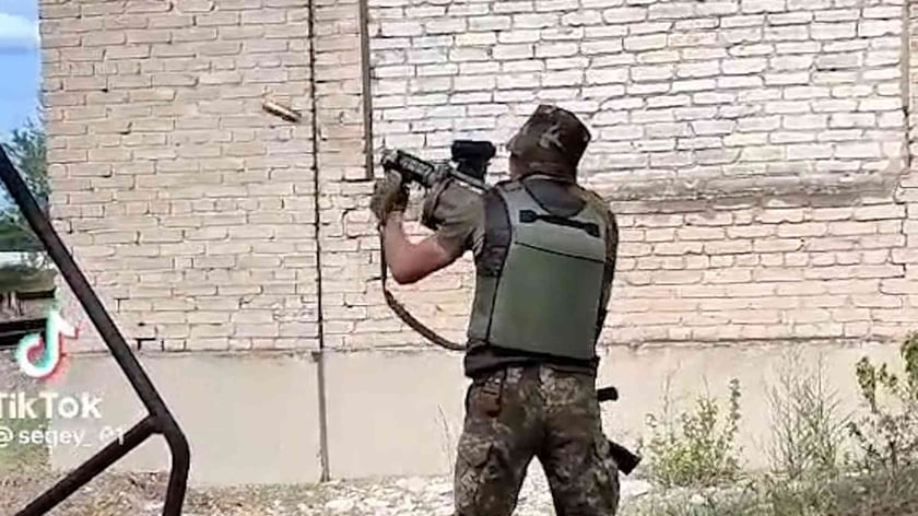 Воїни ЗСУ почали застосовувати нові 40-мм гранатомети Milkor MGL (ВІДЕО)