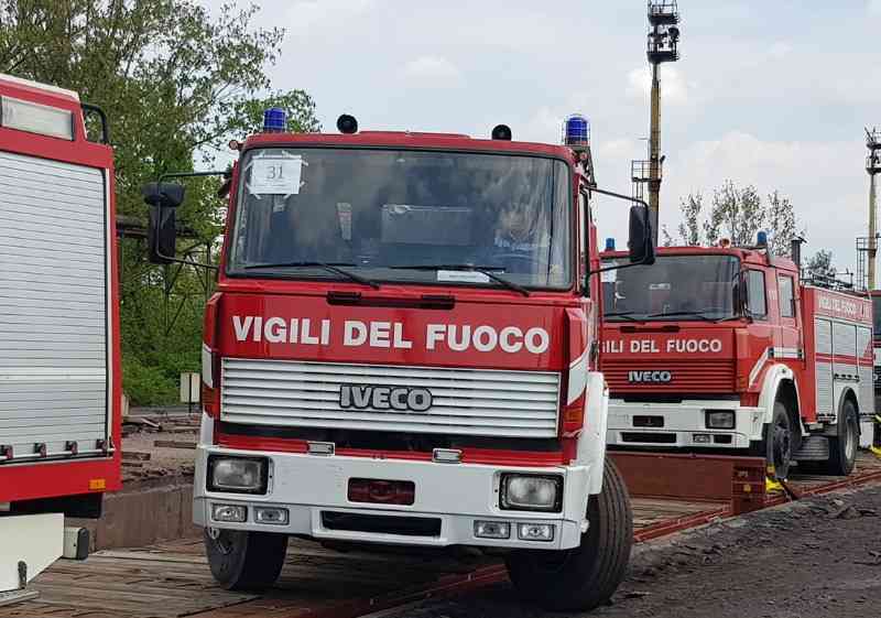 Італія передала українським рятувальникам 45 пожежних машин