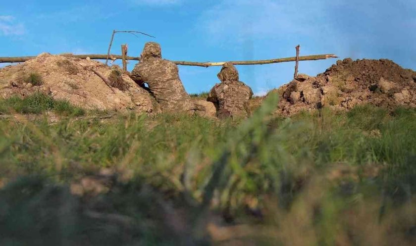 «100 метрів до ворога». Воїни 28 ОМБр поділилися кадрами з передової (ВІДЕО)