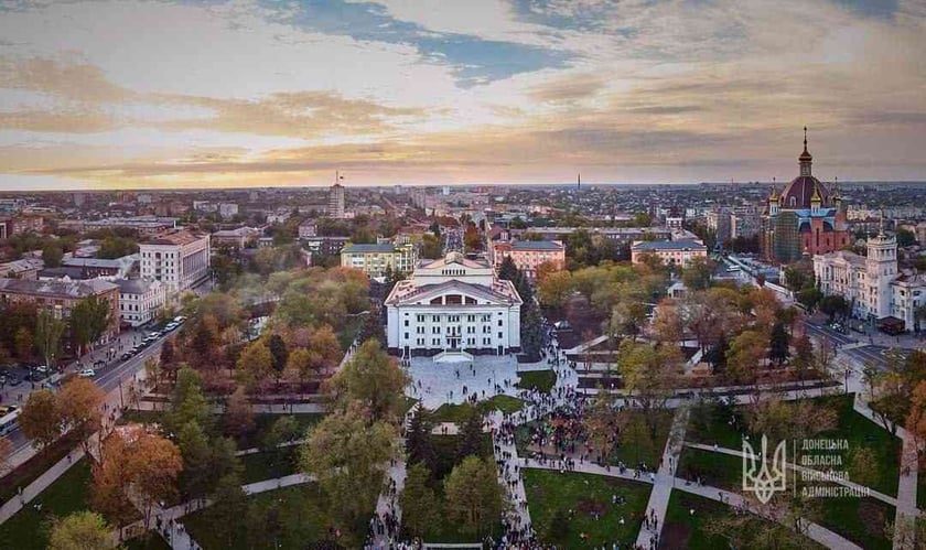 Колектив маріупольського Драмтеатру виступатиме на сцені театру в Ужгороді