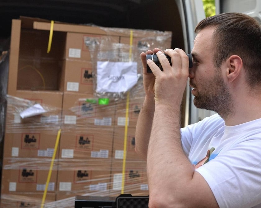 Гуманітарний Хаб «Житомир» передав десантникам 600 камер нічного бачення