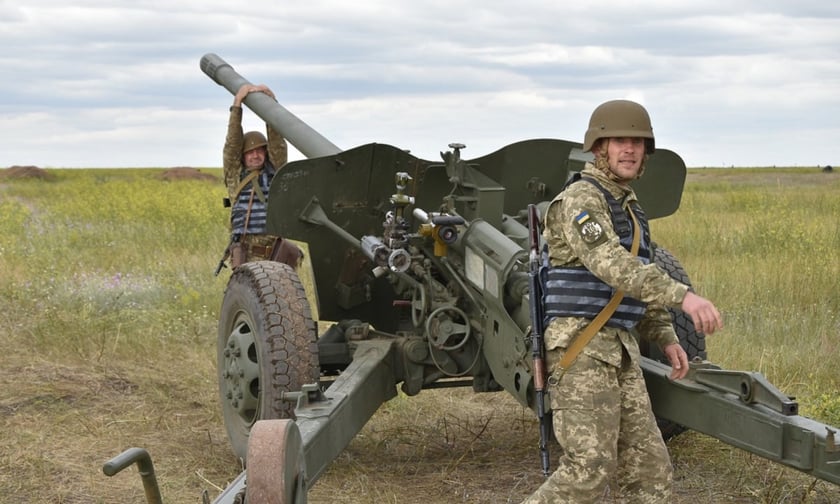 Миколаївські морпіхи «денацифікували» ворожий танк (ВІДЕО)