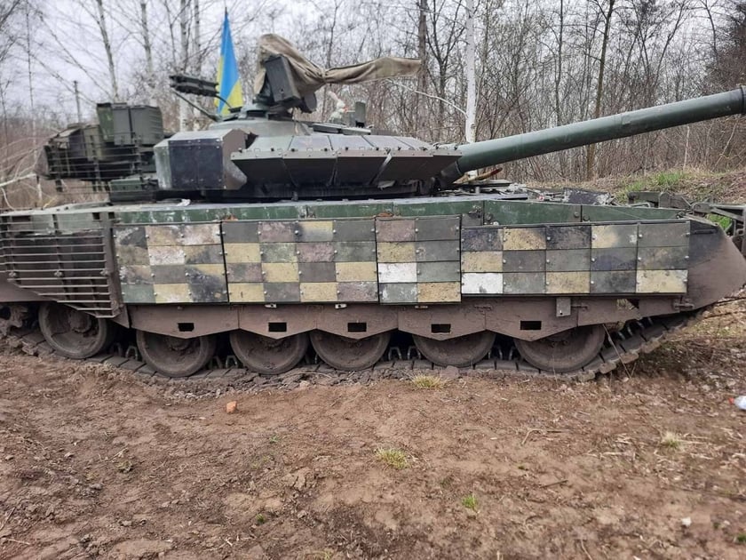 На Харківщині ЗСУ захопили ворожий танк (ВІДЕО)