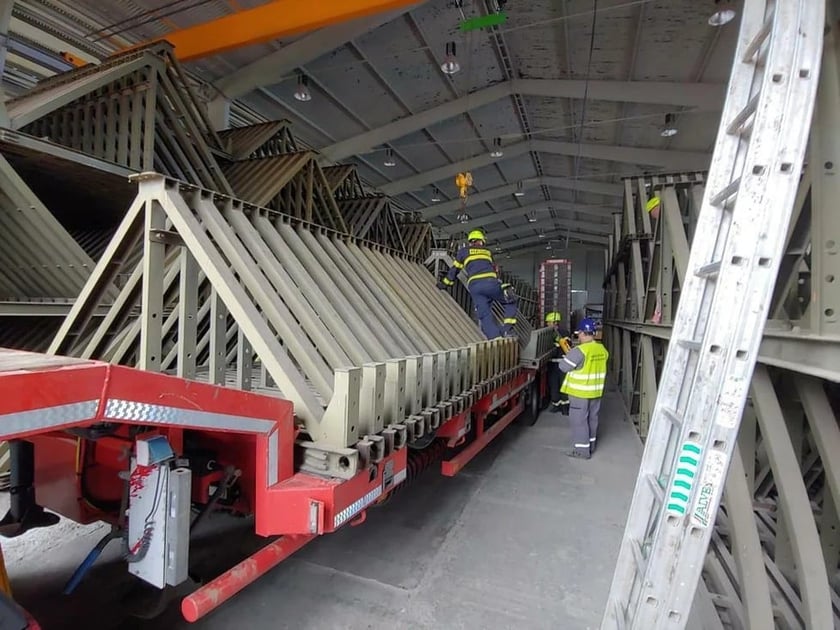 Чехія передала Україні мости для цивільного транспорту: вони замінять зруйновані