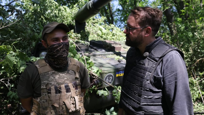 Перші німецькі САУ PzH 2000 вже прибули на фронт та нищать окупантів (ВІДЕО)