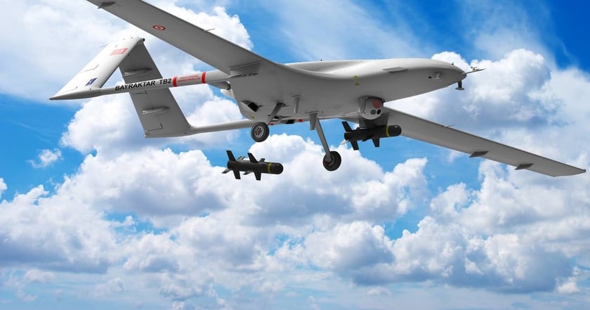 На півдні «Байрактар» знищив два ворожі танки (ВІДЕО)