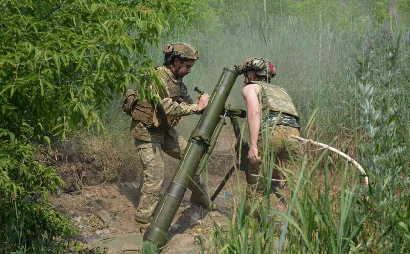Артилерія Маріупольської бригади ювелірно знищила ворожу техніку (ВІДЕО)