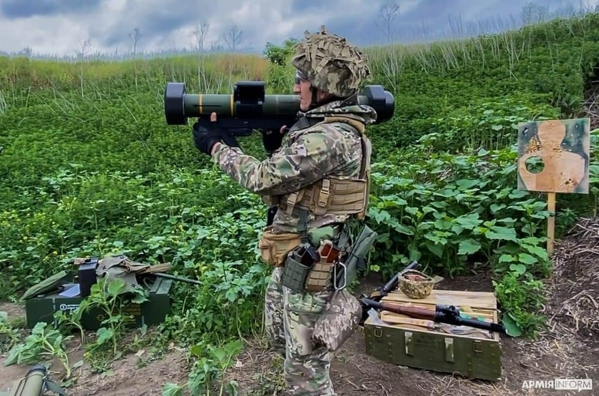 На півдні ЗСУ знищили два ворожі склади боєприпасів