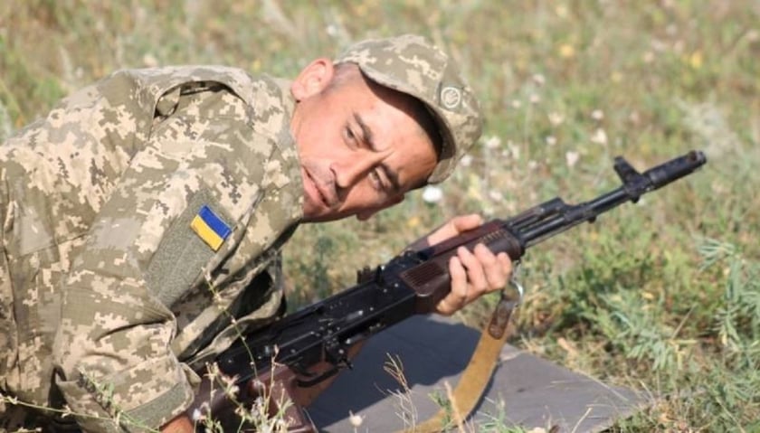 Воїни 40 ОАБР знищили замасковану в лісі ворожу техніку (ВІДЕО)