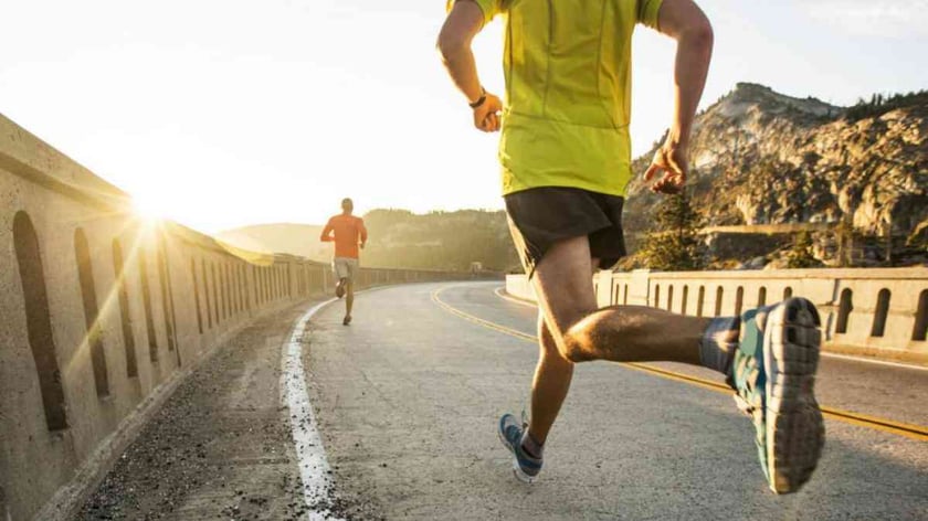 «Біжу за Азовсталь»: по всій Україні організовують забіги на підтримку захисників Маріуполя