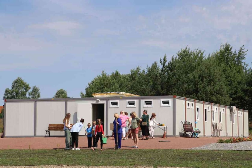 На Львівщині відкрили нове модульне містечко для переселенців