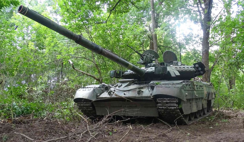 Танкісти ЗСУ завдали потужних ударів по артилерії окупантів (ВІДЕО)