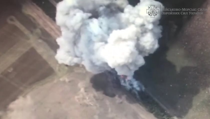 Морпіхи ЗСУ спопелили російську САУ «Мста-С» на Донеччині (ФОТО)