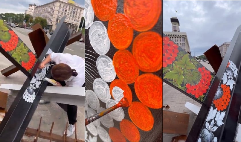 У Києві мисткиня розписує українськими орнаментами протитанкові їжаки