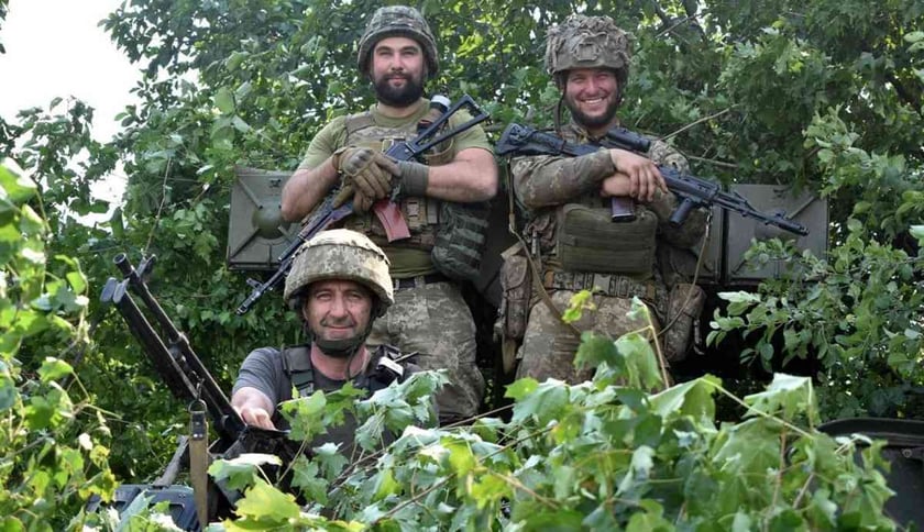 Артилеристи знищили ворожий склад БК завдяки аеророзвідці (ВІДЕО)