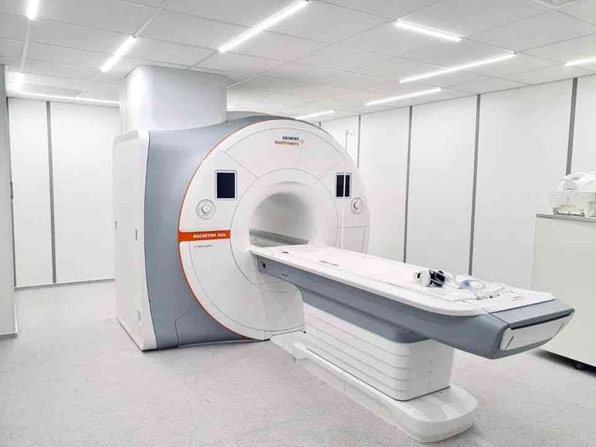 Поляки подарували львівській лікарні сучасний МРТ-апарат