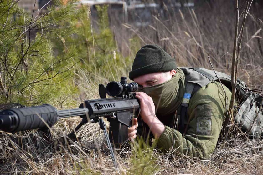 Бійці ДПСУ потопили човен окупантів, які намагалися форсувати Сіверський Донець