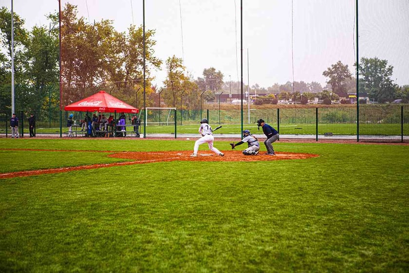 У столичному парку Муромець відкрили найбільше в Україні бейсбольне поле