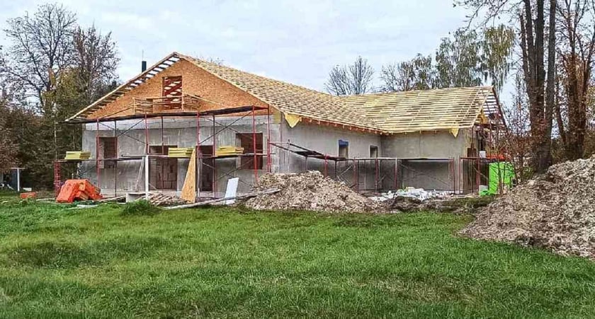 Під Києвом на місті зруйнованої зводять нову амбулаторію на 5000 пацієнтів