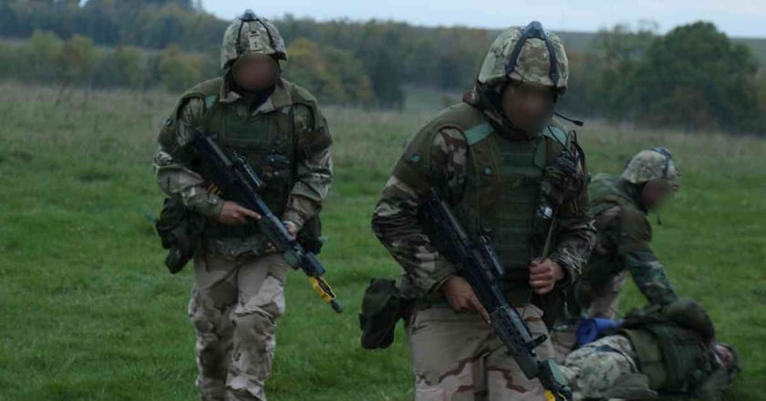 Бойова група К2 знищила військову вантажівку окупантів з екіпажем (ВІДЕО)