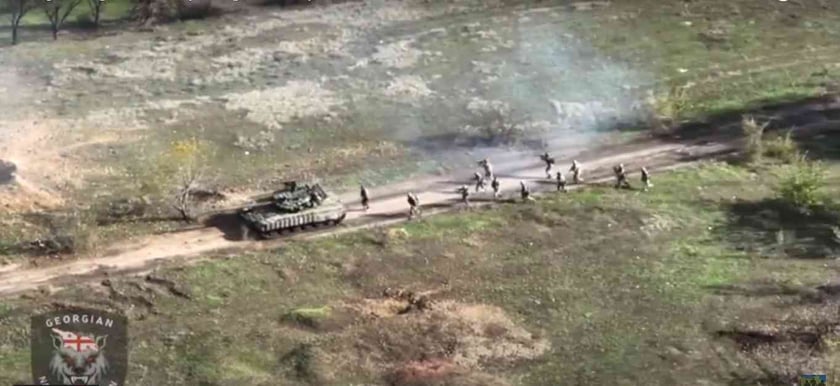 Грузинський легіон за підтримки танка захопив ворожу позицію (ВІДЕО)