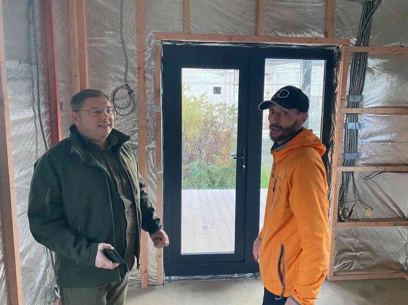 Релокована зі столиці компанія SimpleDim будує житло для переселенців на Буковині