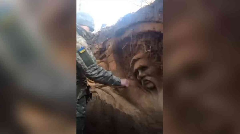 Боєць тероборони Дніпра створив картину на стіні окопу (ВІДЕО)