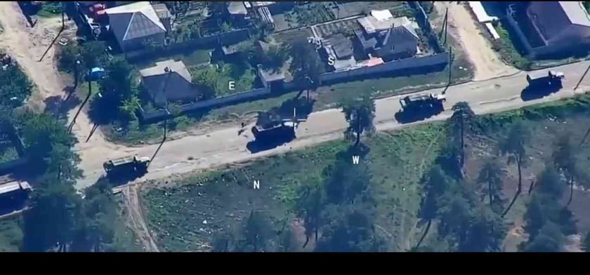 На Луганщині ЗСУ знищили колону ворожої техніки (ВІДЕО)