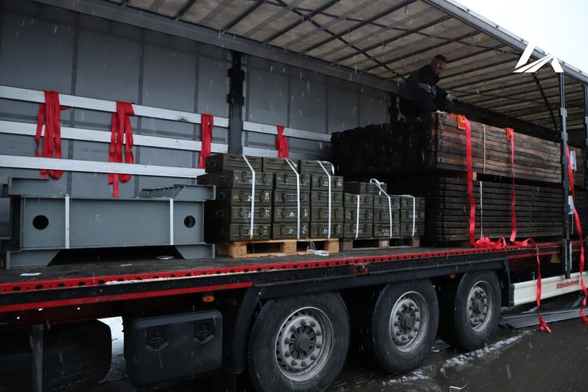 Укравтодор отримав два тимчасові мости від Чехії (ФОТО)