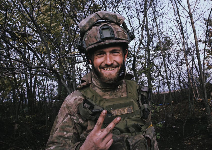 Танкісти ЗСУ розгромили позиції окупантів під Бахмутом: знищено склад та техніку ворога (ВІДЕО)