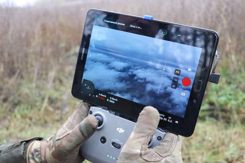 Дрон НГУ влаштував «полювання» на окупантів у Донецькій області (ВІДЕО)