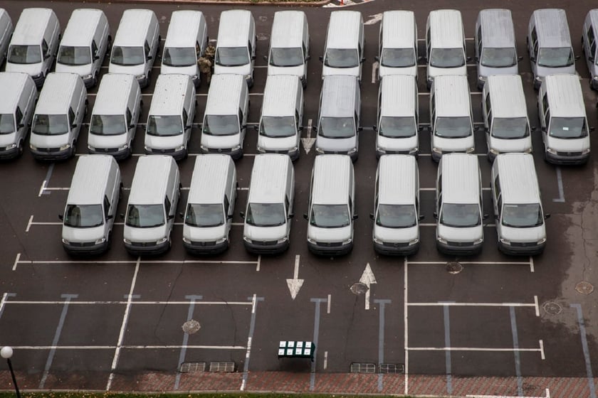 Бойові підрозділи ДПСУ отримали 50 мікроавтобусів