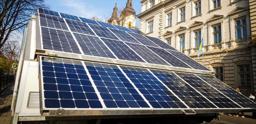 Мальтійська служба допомоги передала ДСНС мобільні генератори із сонячними батареями