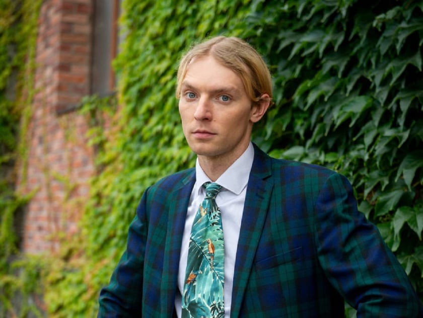 Український комік Марк Куцевалов знову вирушив у благодійний похід. Цього разу до Херсона