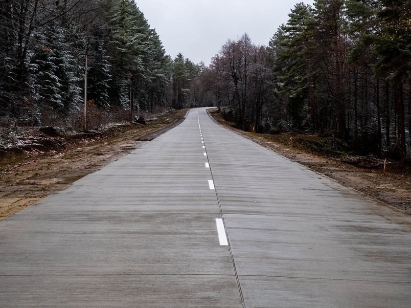 У Чернівецькій області на кордоні з Румунією з’явилася перша бетонна дорога