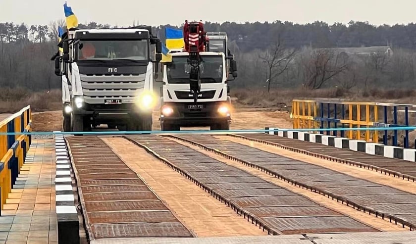 На Миколаївщині відкрили тимчасовий міст через річку Інгулець