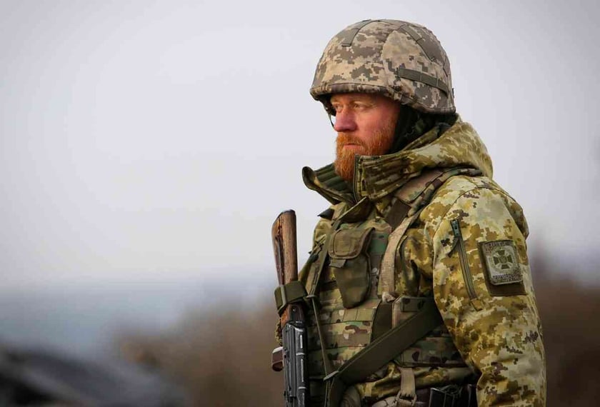 Прикордонники дронами вразили укриття окупантів під Соледаром (ВІДЕО)