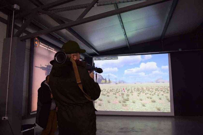 На Черкащині відкрили мультимедійний тир для відпрацювання навичок стрільби