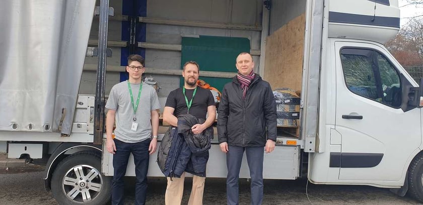 Угорська компанія передала ІТ-обладнання для енергетичного сектору України