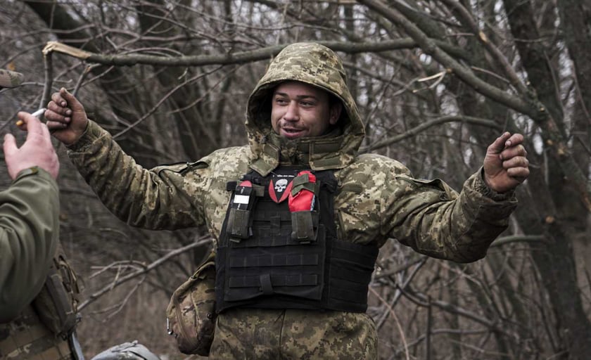 «Чорні запорожці» за допомогою дронів знищили два танки окупантів (ВІДЕО)