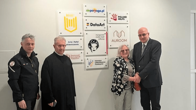 Львівський військовий госпіталь отримав надсучасний мікроскоп від благодійників (ФОТО)