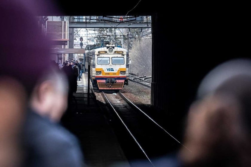 У застосунку «Київ Цифровий» тепер можна придбати квиток на кільцеву електричку