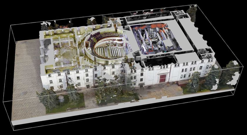 У Львові створили віртуальний тур Маріупольським драмтеатром (ФОТО)