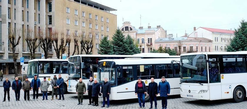 Буковина отримала 4 автобуси від європейських благодійників