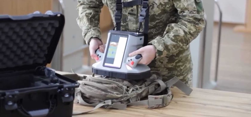 Прикордонники отримали від європейських партнерів ручні рентгенівські сканери (ВІДЕО)