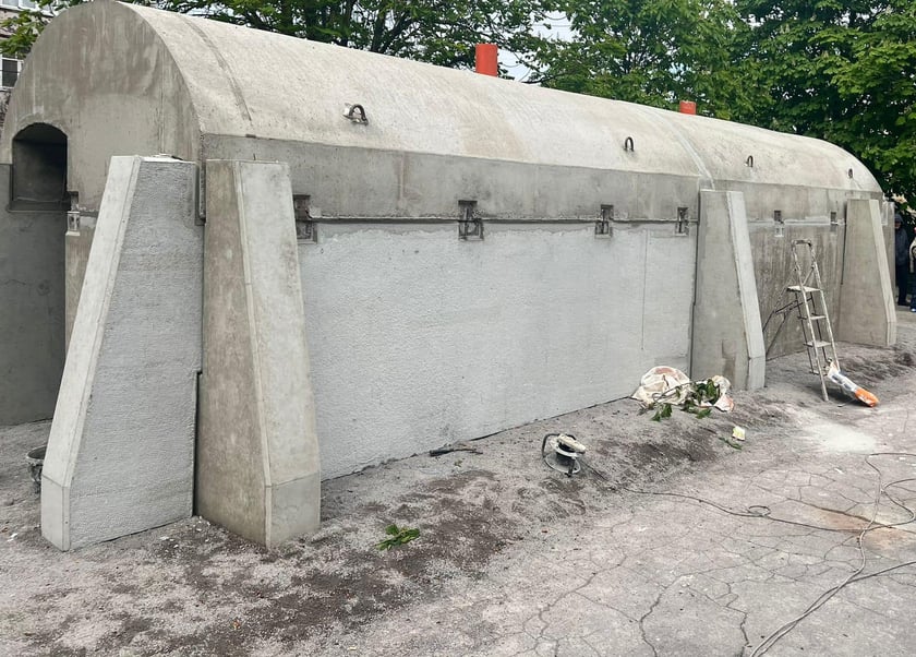 У Херсоні встановили найбільше в місті бомбосховище