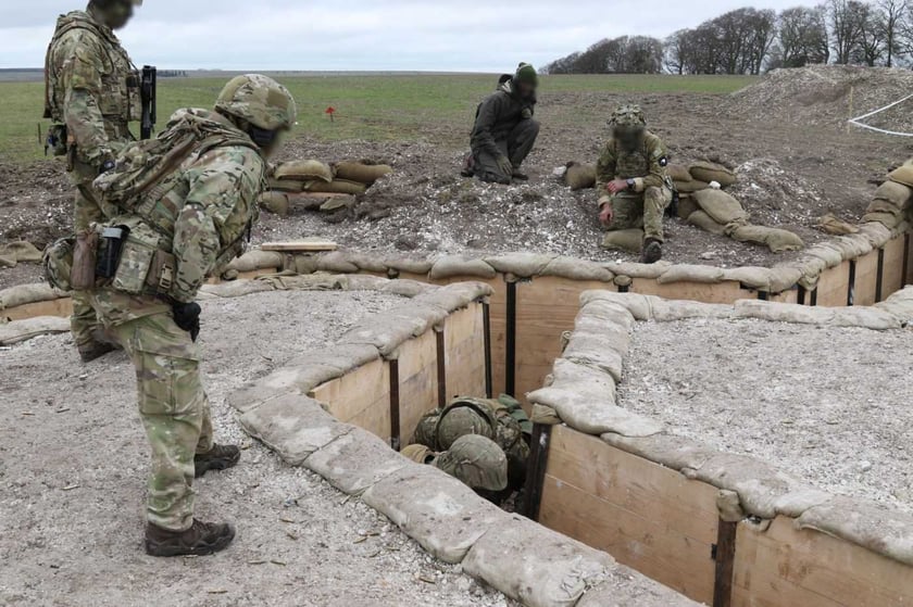 Інструктори з Нової Зеландії навчають українських захисників боям на передовій (ФОТО)