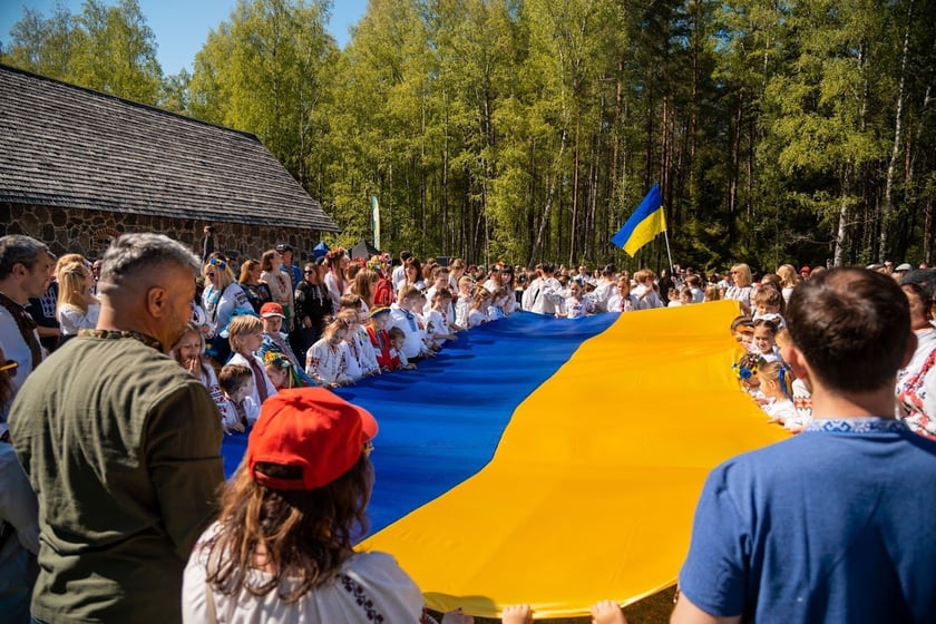 На фестивалі вишиванок в Естонії встановили рекорд України