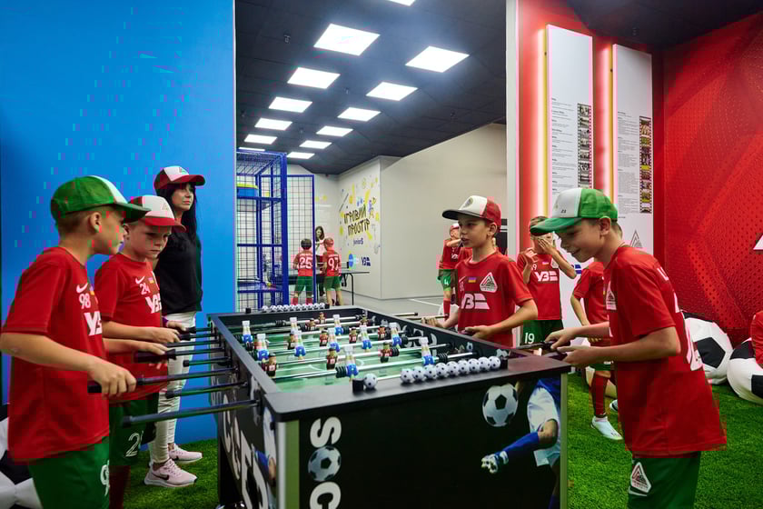 На залізничному вокзалі Києва відкрили безбарʼєрний дитячий простір площею 700 м²