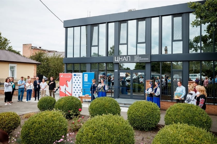 На Київщині за підтримки Євросоюзу відкрили новий модульний ЦНАП